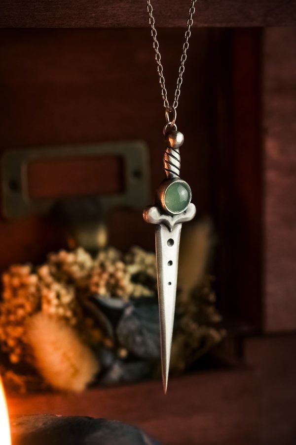 Daggora Necklace - Image 2