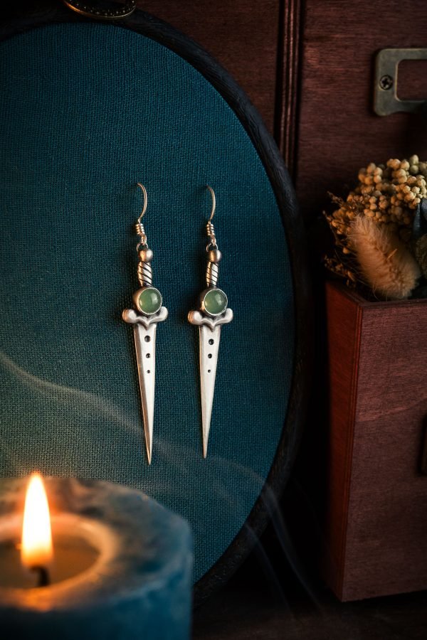 Daggora Earrings