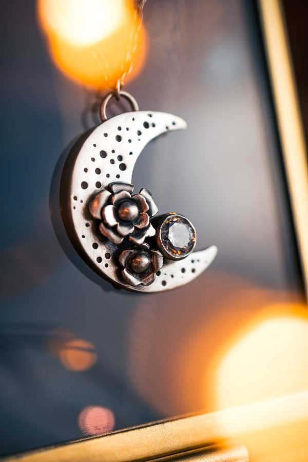 Moonbloom Necklace - Image 3