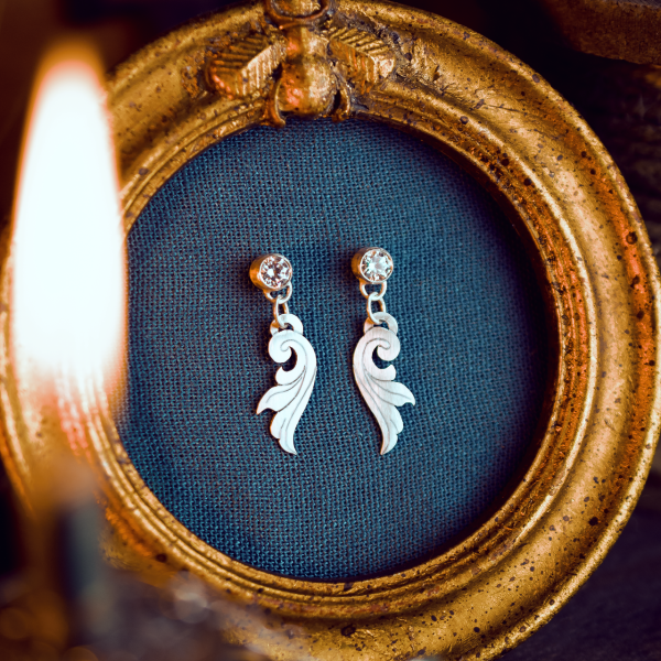 Oralie Earrings Front View